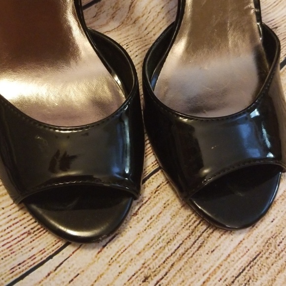 Madden Girl Sz 8 Black Patent Leather Heels - Picture 8 of 8